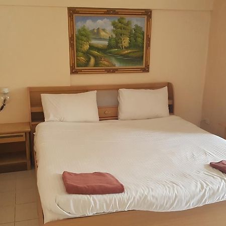 Sandman Hotel & Sports Bar Pattaya Buitenkant foto