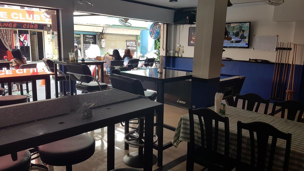Sandman Hotel & Sports Bar Pattaya Buitenkant foto